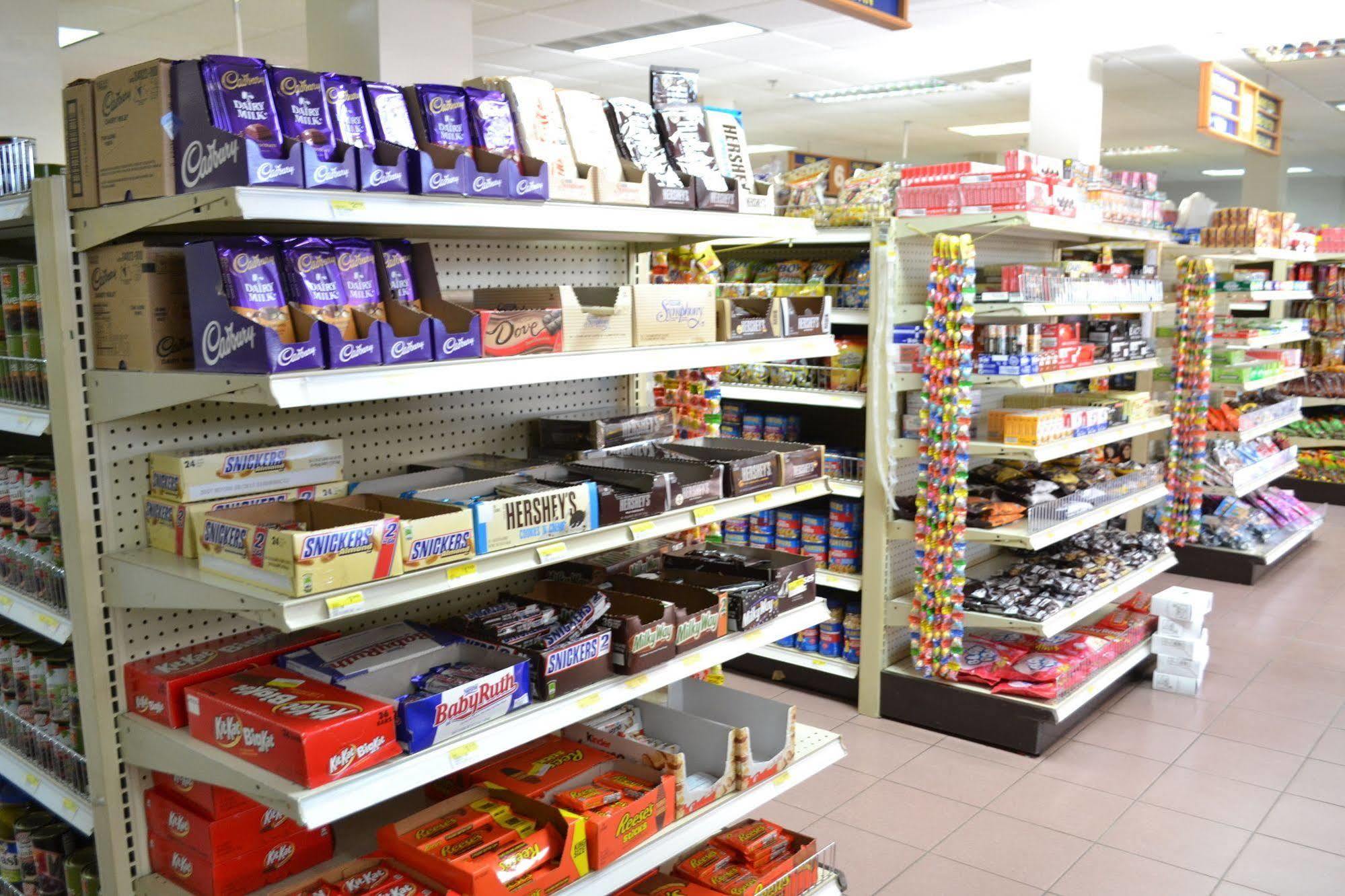 West Plaza Desekel Ξενοδοχείο Κορόρ Εξωτερικό φωτογραφία