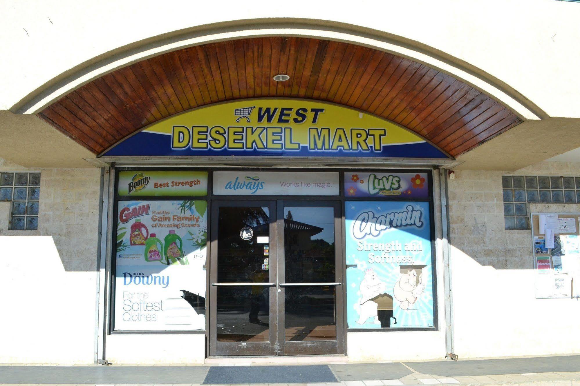 West Plaza Desekel Ξενοδοχείο Κορόρ Εξωτερικό φωτογραφία