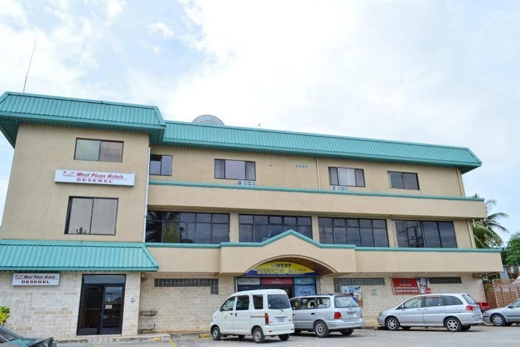 West Plaza Desekel Ξενοδοχείο Κορόρ Εξωτερικό φωτογραφία